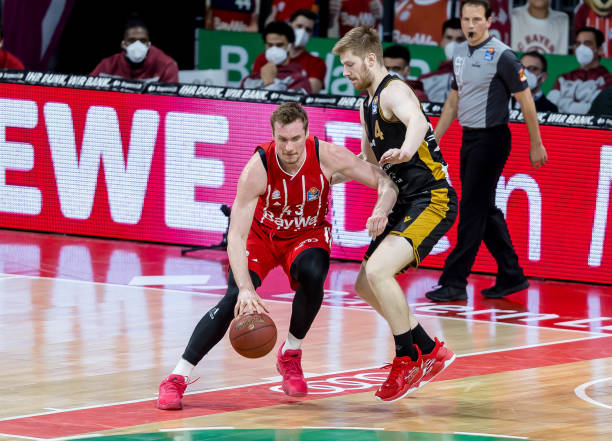 他选择留下 他选择留下