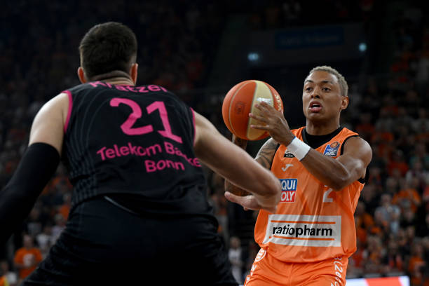 静与沉着 静与沉着